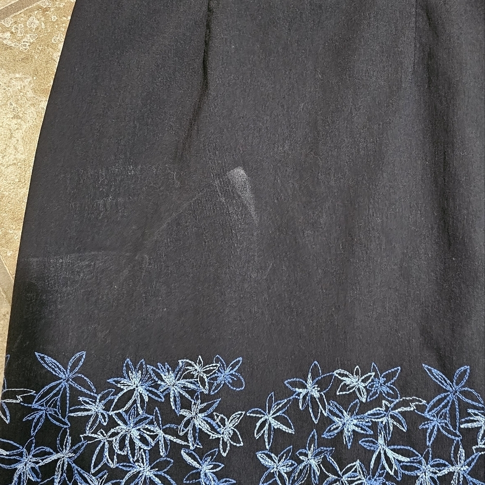 Express Womens 1/2 Mini Dress Black Rayon Floral Embroidery Piece Archival Y2K - Picture 5 of 8